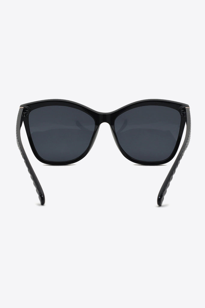 Full Rim Polycarbonate Sunglasses - Vacay Bae